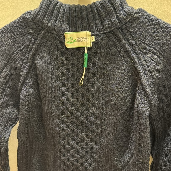 Navy clan Aran wool sweater - Picture 2 of 3